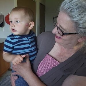 Meet your Posher, Sharon